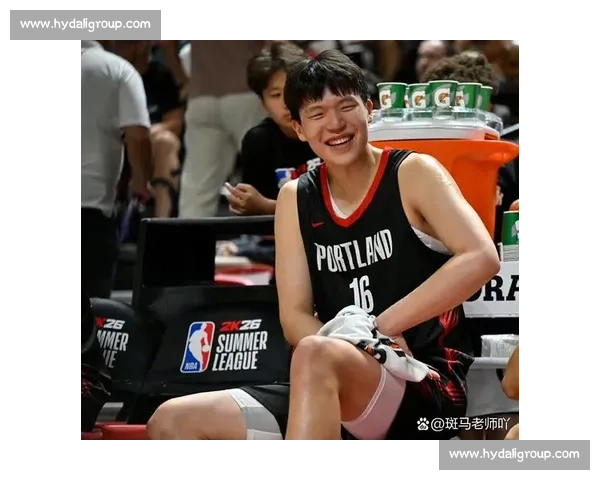 开拓者 107-114 快船 杨瀚森 4 分 20 秒砍 2 分 开拓者 107-114 快船 杨瀚森 4 分 20 秒砍 2 分