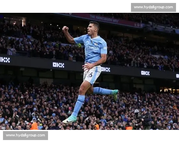 维拉公园 50 年传奇:三杀曼城复刻 1975 荣光 维拉公园 50 年传奇:三杀曼城复刻 1975 荣光